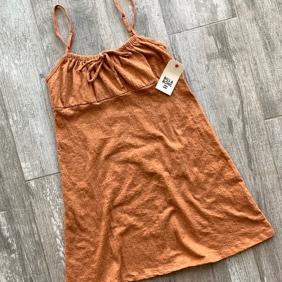 🔥🔥BILLABONG - BABYDOLL FLIRT DRESS🔥🔥 - Picture 2 of 7